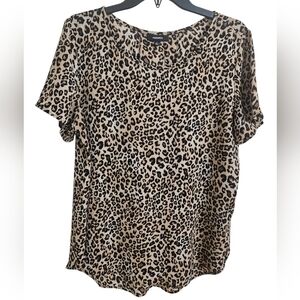 Premise Chiffon Style Curved Hem Scoop Neck Leopard Short Sleeve Blouse Sz L